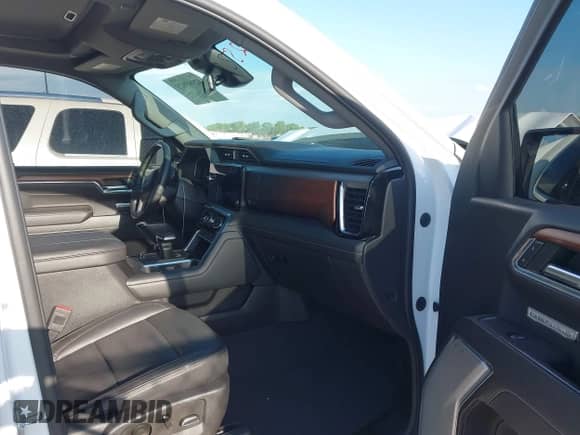 2023 GMC Sierra 1500 Denali z VIN 3GTUUGED4PG345211, wystawiony jako IAAI lot #42995625 z przebiegiem 63 396 mil mil oraz . Historia ofert i sprzedaży dostępna na DreamBid. Obrazek 5.