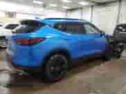 2024 Chevrolet Blazer LT z VIN 3GNKBDR44RS192617, wystawiony jako Copart lot #44419055 z przebiegiem 8 726 mil mil oraz Szkoda całkowita • Salvage title. Historia ofert i sprzedaży dostępna na DreamBid. Obrazek 3.