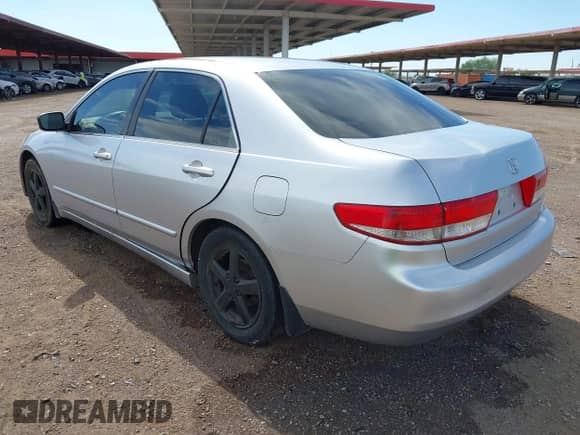 2003 Honda Accord EX z VIN JHMCM55683C083559, wystawiony jako IAAI lot #43018520 z przebiegiem 331 795 mil mil oraz . Historia ofert i sprzedaży dostępna na DreamBid. Obrazek 3.