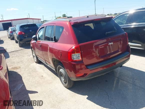 2013 Jeep Compass Sport с VIN 1C4NJCBA4DD187820, выставлен на аукционе IAAI как лот 43142822 с пробегом 160 962 миль миль и . История ставок и продаж доступна на DreamBid. Изображение 3.
