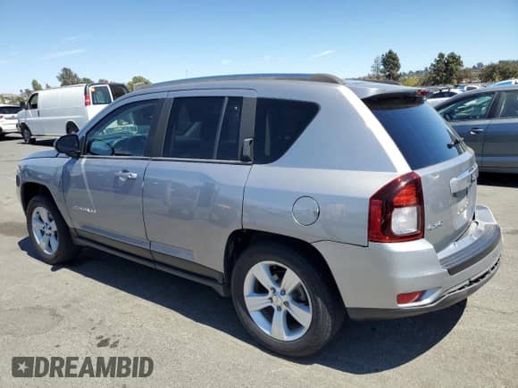 2014 Jeep Compass Sport с VIN 1C4NJDBB5ED926838, выставлен на аукционе Copart как лот 65840365 с пробегом 100 398 миль миль и Списание • Salvage title. История ставок и продаж доступна на DreamBid. Изображение 2.