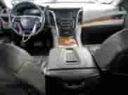 2017 Cadillac Escalade ESV Premium Luxury с VIN 1GYS4JKJ5HR115090, выставлен на аукционе Copart как лот 64448905 с пробегом 118 398 миль миль и Списание • Salvage title. История ставок и продаж доступна на DreamBid. Изображение 8.