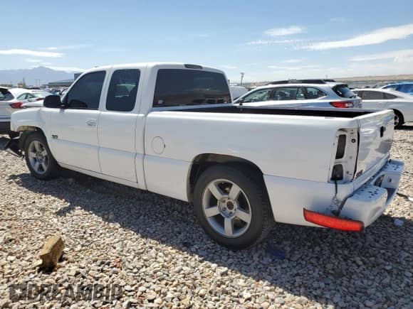 2005 Chevrolet Silverado SS с VIN 2GCEK19N651263741, выставлен на аукционе Copart как лот 63927595 с пробегом 201 958 миль миль и Списание • Salvage title. История ставок и продаж доступна на DreamBid. Изображение 2.