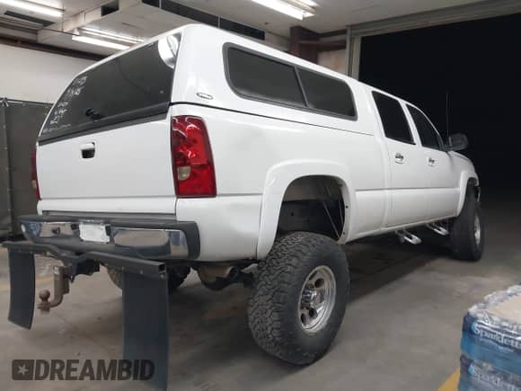 2003 Chevrolet Silverado 1500HD LS с VIN 1GCGC13U73F238066, выставлен на аукционе IAAI как лот 43171458 с пробегом 137 414 миль миль и . История ставок и продаж доступна на DreamBid. Изображение 4.