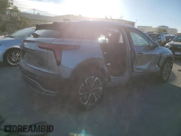 2024 Chevrolet Blazer EV eAWD LT with VIN 3GNKDBRJ1RS219034, listed as a Copart auction lot 88556845 with 4,644 mi miles and Salvage title. Bid and sale history available at DreamBid. Image 3.