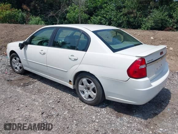2005 Chevrolet Malibu LT z VIN 1G1ZU54845F183344, wystawiony jako IAAI lot #42811335 z przebiegiem 131 788 mil mil oraz . Historia ofert i sprzedaży dostępna na DreamBid. Obrazek 3.