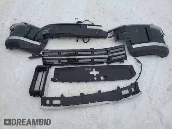 2024 Hyundai Santa Fe Limited with VIN 5NMP4DGL0RH047746, listed as a Copart auction lot 44494065 with 6,725 mi miles and Salvage title. Bid and sale history available at DreamBid. Image 13.