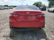 2023 Toyota Camry LE z VIN 4T1C11AK9PU172798, wystawiony jako Copart lot #64280385 z przebiegiem 69 738 mil mil oraz Nie do naprawy • Non repairable. Historia ofert i sprzedaży dostępna na DreamBid. Obrazek 6.