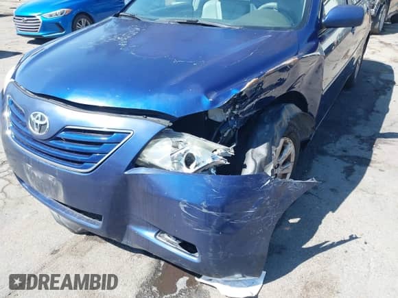 2007 Toyota Camry LE z VIN 4T1BK46K97U043107, wystawiony jako IAAI lot #43305633 z przebiegiem 181 184 mil mil oraz . Historia ofert i sprzedaży dostępna na DreamBid. Obrazek 12.