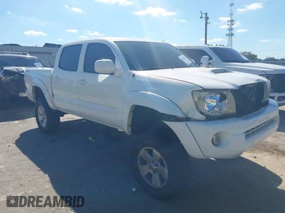 2007 Toyota Tacoma PreRunner with VIN 5TEJU62N27Z338028, listed as a IAAI auction lot 43435181 with 267,805 mi miles and . Bid and sale history available at DreamBid. Image 1.