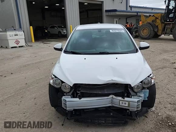 2015 Chevrolet Sonic LT с VIN 1G1JC5SHXF4192405, выставлен на аукционе Copart как лот 82070565 с пробегом 62 492 миль миль и На запчасти • Non repairable. История ставок и продаж доступна на DreamBid. Изображение 14.