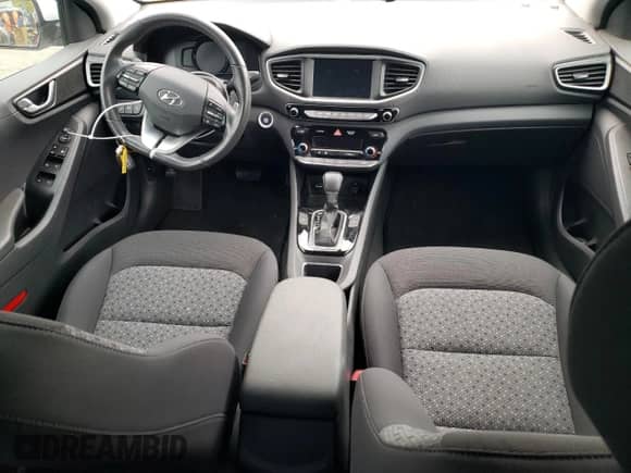 2019 Hyundai Ioniq SEL z VIN KMHC75LC6KU120582, wystawiony jako Copart lot #53330604 z przebiegiem 73 317 mil mil oraz . Historia ofert i sprzedaży dostępna na DreamBid. Obrazek 8.