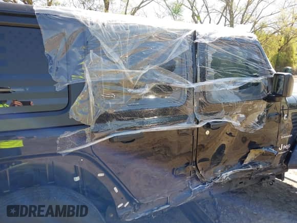 2023 Jeep Wrangler Sahara Altitude with VIN 1C4HJXEG4PW624339, listed as a IAAI auction lot 41998744 with 29,233 mi miles and . Bid and sale history available at DreamBid. Image 18.