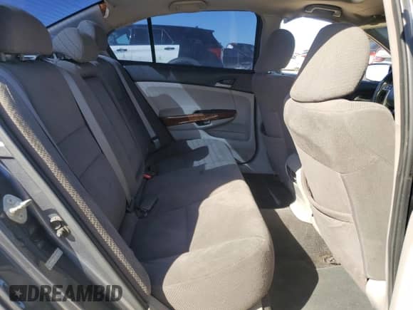 2011 Honda Accord EX z VIN 1HGCP3F72BA027911, wystawiony jako Copart lot #46756555 z przebiegiem 162 060 mil mil oraz Czysty tytuł • Clean title. Historia ofert i sprzedaży dostępna na DreamBid. Obrazek 10.