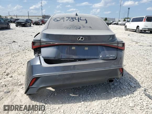 2022 Lexus IS 300 z VIN JTHC81F23N5047844, wystawiony jako Copart lot #69063684 z przebiegiem 18 311 mil mil oraz Szkoda całkowita • Salvage title. Historia ofert i sprzedaży dostępna na DreamBid. Obrazek 6.