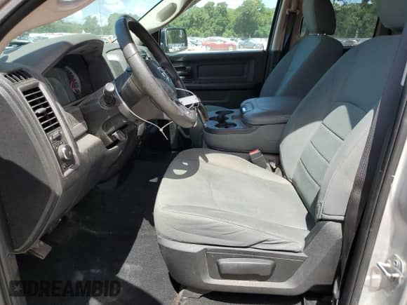 2017 Ram 1500 Tradesman z VIN 1C6RR6FG2HS629836, wystawiony jako Copart lot #62265105 z przebiegiem 128 085 mil mil oraz Nie do naprawy • Non repairable. Historia ofert i sprzedaży dostępna na DreamBid. Obrazek 7.