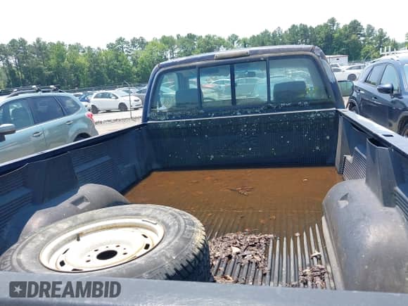 1994 Dodge 1500 z VIN 1B7HC16Y6RS542895, wystawiony jako IAAI lot #42686053 z przebiegiem 168 918 mil mil oraz . Historia ofert i sprzedaży dostępna na DreamBid. Obrazek 8.