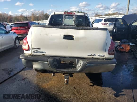 2004 Toyota Tundra SR5 z VIN 5TBBT44114S454246, wystawiony jako Copart lot #85520744 z przebiegiem 211 199 mil mil oraz Szkoda całkowita • Salvage title. Historia ofert i sprzedaży dostępna na DreamBid. Obrazek 6.