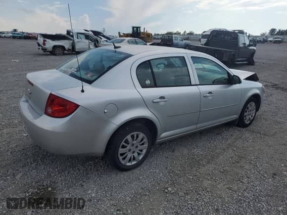 2010 Chevrolet Cobalt LS с VIN 1G1AB5F55A7119615, выставлен на аукционе Copart как лот 68644985 с пробегом 161 634 миль миль и Списание • Salvage title. История ставок и продаж доступна на DreamBid. Изображение 3.