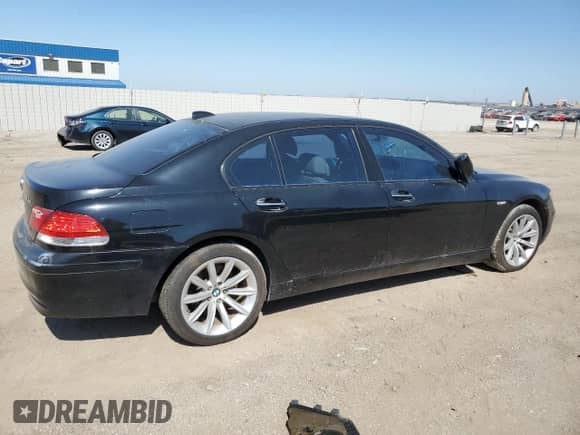 2007 BMW 7 Series 750Li z VIN WBAHN83547DT72175, wystawiony jako Copart lot #56912175 z przebiegiem 85 965 mil mil oraz Czysty tytuł • Clean title. Historia ofert i sprzedaży dostępna na DreamBid. Obrazek 3.