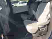 2025 Toyota Sienna XLE z VIN 5TDJRKEC5SS230691, wystawiony jako IAAI lot #43186267 z przebiegiem 46 112 mil mil oraz . Historia ofert i sprzedaży dostępna na DreamBid. Obrazek 8.