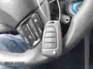 2019 Hyundai Veloster 2.0 with VIN KMHTG6AF3KU011242, listed as a IAAI auction lot 43470980 with 84,132 mi miles and . Bid and sale history available at DreamBid. Image 11.