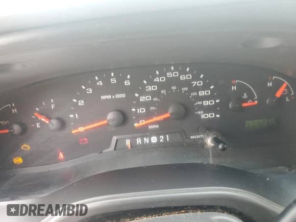 2006 Ford Econoline Cargo z VIN 1FTNE24W66HB42025, wystawiony jako Copart lot #50987195 z przebiegiem 288 434 mil mil oraz Czysty tytuł • Clean title. Historia ofert i sprzedaży dostępna na DreamBid. Obrazek 9.