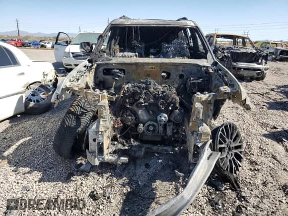2024 Jeep Grand Cherokee Summit with VIN 1C4RJKEG2R8928140, listed as a Copart auction lot 61439585 with Not provided miles and Salvage title. Bid and sale history available at DreamBid. Image 5.