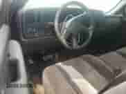 2006 Chevrolet Silverado 1500 Work Truck с VIN 3GCEK14V06G190270, выставлен на аукционе Copart как лот 62865225 с пробегом 110 847 миль миль и Списание • Salvage title. История ставок и продаж доступна на DreamBid. Изображение 8.