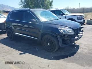 2017 Volkswagen Tiguan Sport с VIN WVGUV7AX4HW503932, выставлен на аукционе IAAI как лот 42967843 с пробегом 145 530 миль миль и . История ставок и продаж доступна на DreamBid. Изображение 1.