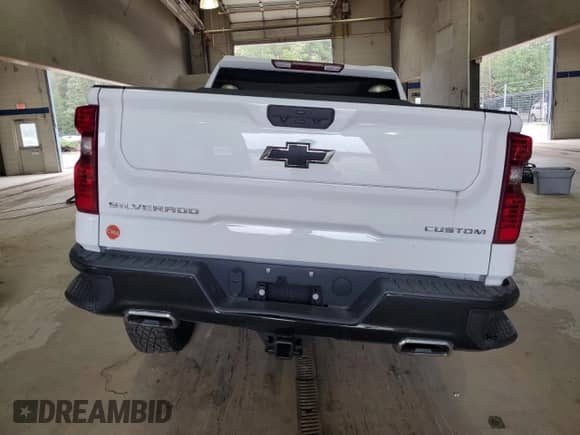 2025 Chevrolet Silverado 1500 Custom Trail Boss z VIN 3GCUKCED6SG102183, wystawiony jako Copart lot #84366845 z przebiegiem 14 771 mil mil oraz Szkoda całkowita • Salvage title. Historia ofert i sprzedaży dostępna na DreamBid. Obrazek 6.