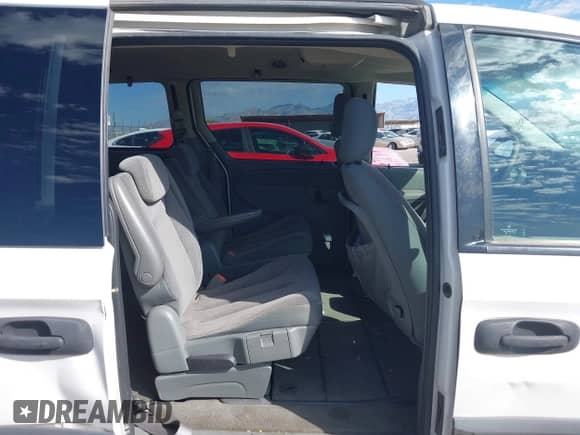 2006 Dodge Grand Caravan SE с VIN 1D4GP24R86B708866, выставлен на аукционе IAAI как лот 43356401 с пробегом 137 096 миль миль и . История ставок и продаж доступна на DreamBid. Изображение 8.