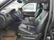 2007 Chevrolet Suburban LTZ с VIN 1GNFK16YX7R365824, выставлен на аукционе Copart как лот 51255245 с пробегом 266 738 миль миль и Чистый • Clean title. История ставок и продаж доступна на DreamBid. Изображение 7.