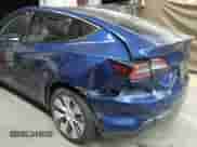 2023 Tesla Model Y Long Range с VIN 7SAYGDEE1PF592002, выставлен на аукционе IAAI как лот 43035517 с пробегом Не указан миль и . История ставок и продаж доступна на DreamBid. Изображение 6.