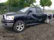 2008 Dodge 1500 ST z VIN 1D7HU18218J182726, wystawiony jako Copart lot #57235565 z przebiegiem 294 513 mil mil oraz Szkoda całkowita • Salvage title. Historia ofert i sprzedaży dostępna na DreamBid. Obrazek 1.