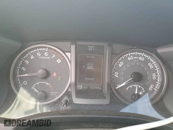 2017 Toyota Tacoma SR5 с VIN 5TFSZ5AN2HX067594, выставлен на аукционе Copart как лот 85170305 с пробегом 132 108 миль миль и Списание • Salvage title. История ставок и продаж доступна на DreamBid. Изображение 9.