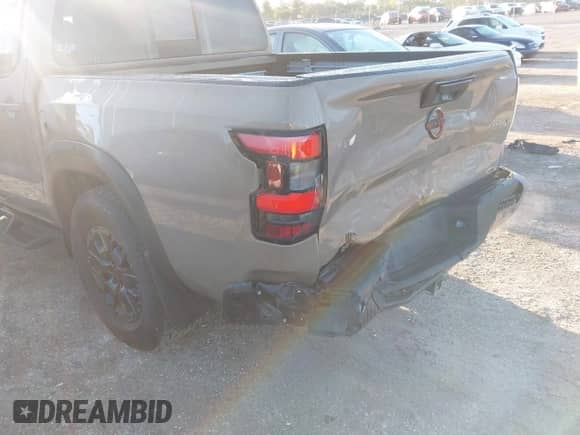 2023 Nissan Frontier Pro-X с VIN 1N6ED1EJ6PN637535, выставлен на аукционе IAAI как лот 43401089 с пробегом 32 221 миль миль и . История ставок и продаж доступна на DreamBid. Изображение 6.