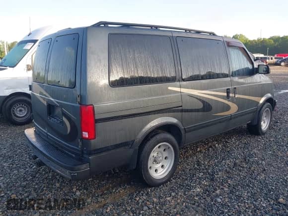 1994 Chevrolet Astro с VIN 1GNDM19Z5RB122102, выставлен на аукционе IAAI как лот 42011683 с пробегом 286 157 миль миль и . История ставок и продаж доступна на DreamBid. Изображение 4.