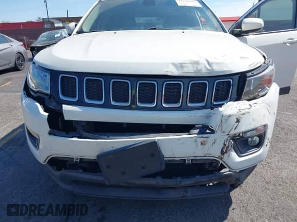 2017 Jeep Compass Latitude z VIN 3C4NJDBB8HT666563, wystawiony jako IAAI lot #43228511 z przebiegiem 116 669 mil mil oraz . Historia ofert i sprzedaży dostępna na DreamBid. Obrazek 6.