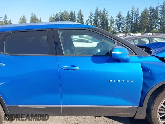 2024 Chevrolet Blazer Premier with VIN 3GNKBLRSXRS272089, listed as a IAAI auction lot 43369367 with 4,510 mi miles and . Bid and sale history available at DreamBid. Image 13.