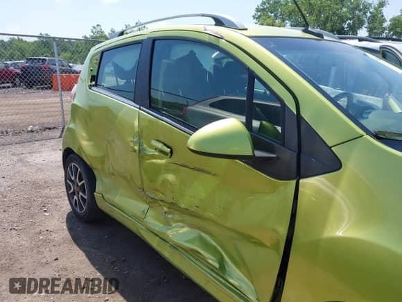 2013 Chevrolet Spark LT с VIN KL8CF6S95DC535235, выставлен на аукционе IAAI как лот 42563406 с пробегом 83 571 миль миль и . История ставок и продаж доступна на DreamBid. Изображение 6.