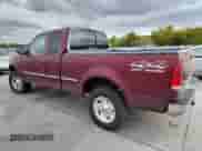 1998 Ford F-150 XL с VIN 1FTEX18L4WKA03275, выставлен на аукционе Copart как лот 84770115 с пробегом 173 880 миль миль и Чистый • Clean title. История ставок и продаж доступна на DreamBid. Изображение 2.