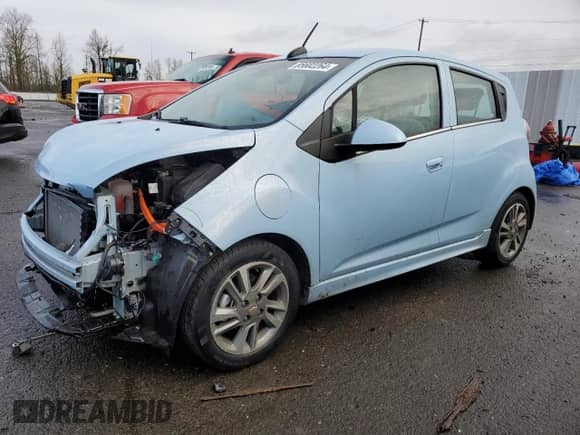 2015 Chevrolet Spark LT с VIN KL8CK6S01FC805657, выставлен на аукционе Copart как лот 85602264 с пробегом 27 439 миль миль и Списание • Salvage title. История ставок и продаж доступна на DreamBid. Изображение 1.