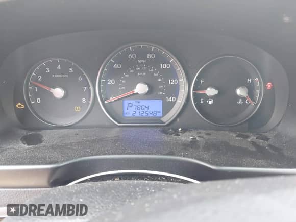 2011 Hyundai Santa Fe Limited z VIN 5XYZKDAG1BG049564, wystawiony jako IAAI lot #42399126 z przebiegiem 212 548 mil mil oraz . Historia ofert i sprzedaży dostępna na DreamBid. Obrazek 7.