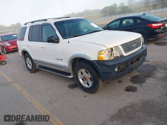 2002 Ford Explorer Limited z VIN 1FMZU75K92ZC78923, wystawiony jako IAAI lot #43232492 z przebiegiem 235 210 mil mil oraz . Historia ofert i sprzedaży dostępna na DreamBid. Obrazek 1.