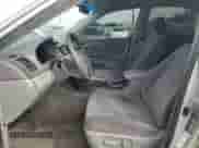 2005 Toyota Camry STD с VIN JTDBE32K453033874, выставлен на аукционе Copart как лот 80390895 с пробегом 61 464 миль миль и Списание • Salvage title. История ставок и продаж доступна на DreamBid. Изображение 7.