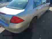 2007 Honda Accord LX с VIN 1HGCM56487A070392, выставлен на аукционе IAAI как лот 43401429 с пробегом 280 557 миль миль и . История ставок и продаж доступна на DreamBid. Изображение 6.