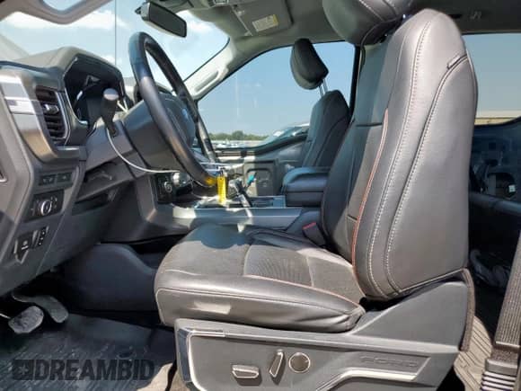 2021 Ford F-150 XL z VIN 1FTFW1E59MKE53501, wystawiony jako Copart lot #80869875 z przebiegiem 61 836 mil mil oraz Szkoda całkowita • Salvage title. Historia ofert i sprzedaży dostępna na DreamBid. Obrazek 7.