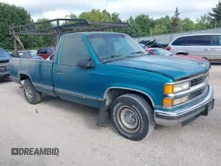 1995 Chevrolet Silverado 2500 с VIN 1GCFC24K6SZ115211, выставлен на аукционе IAAI как лот 43082089 с пробегом 96 449 миль миль и . История ставок и продаж доступна на DreamBid. Изображение 1.