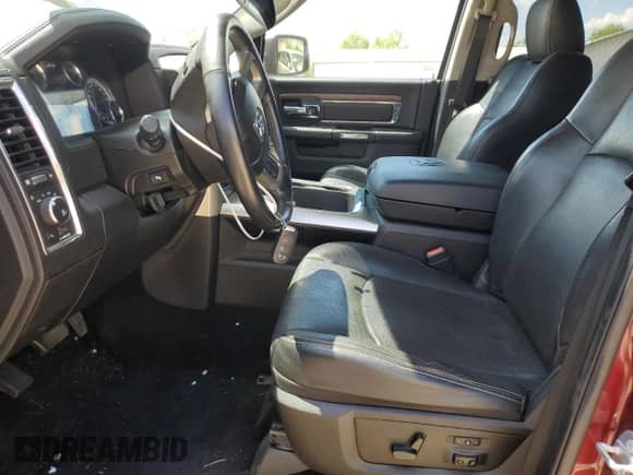 2017 Ram 1500 Laramie z VIN 1C6RR7VT7HS509244, wystawiony jako Copart lot #56940285 z przebiegiem 108 288 mil mil oraz Szkoda całkowita • Salvage title. Historia ofert i sprzedaży dostępna na DreamBid. Obrazek 7.